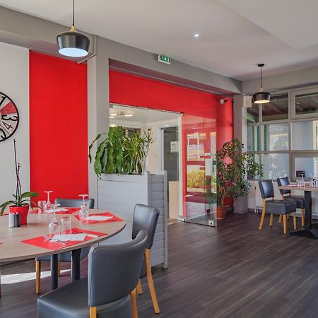 Hotel Restaurant Les Jardins D'Épône Dış mekan fotoğraf