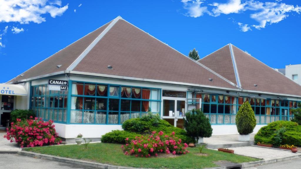Hotel Restaurant Les Jardins D'Épône Dış mekan fotoğraf